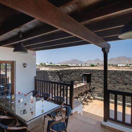 Villa Vista Reina - Luxury 6 Bedroom - Heated Pool- Views - Pool Table - Vista Lobos - Playa Blanca Екстер'єр фото