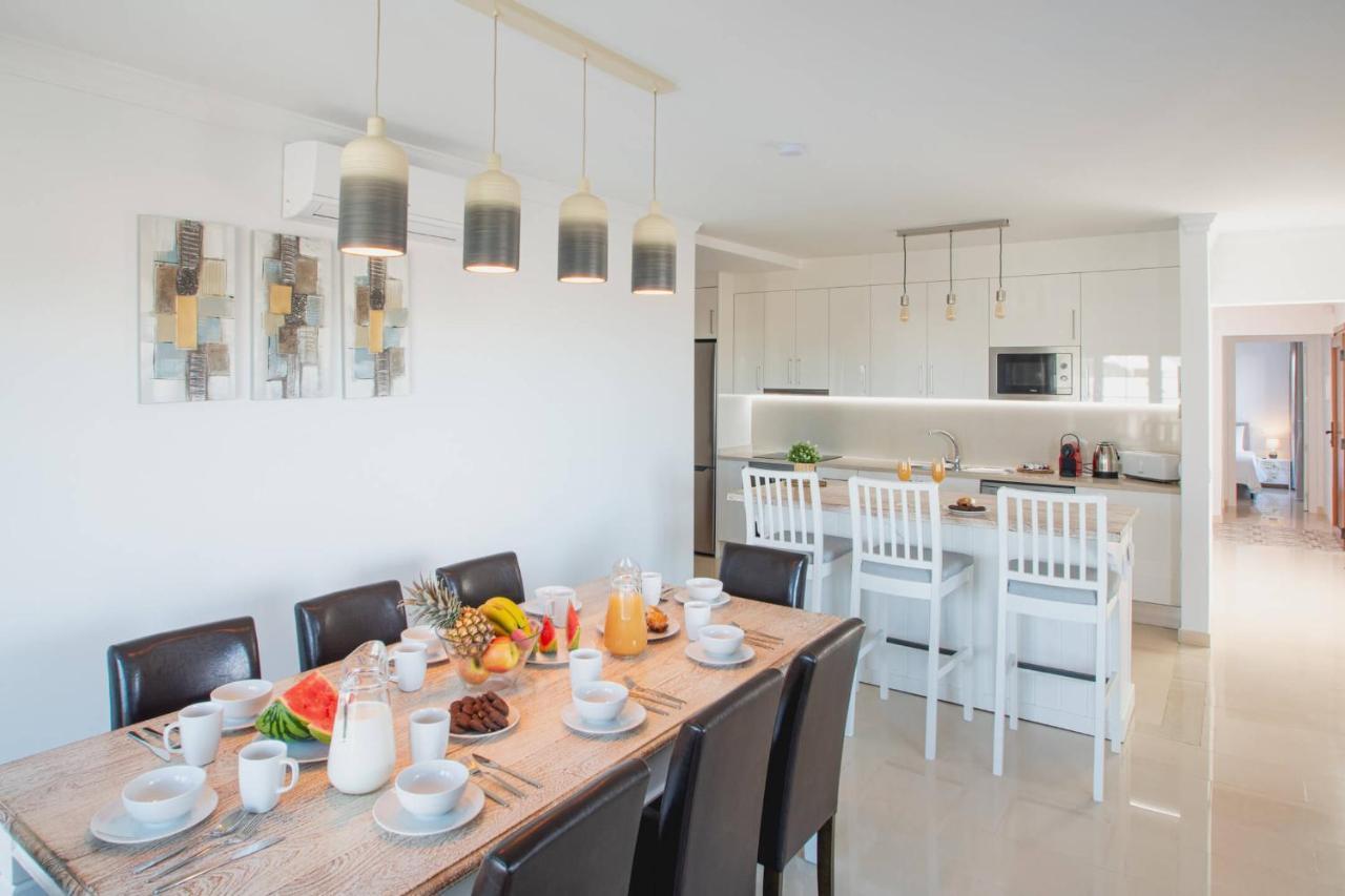 Villa Vista Reina - Luxury 6 Bedroom - Heated Pool- Views - Pool Table - Vista Lobos - Playa Blanca Екстер'єр фото