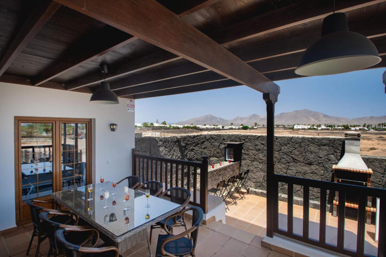 Villa Vista Reina - Luxury 6 Bedroom - Heated Pool- Views - Pool Table - Vista Lobos - Playa Blanca Екстер'єр фото