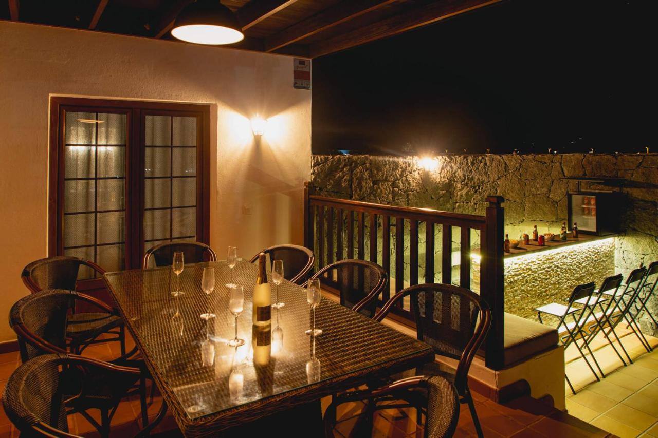 Villa Vista Reina - Luxury 6 Bedroom - Heated Pool- Views - Pool Table - Vista Lobos - Playa Blanca Екстер'єр фото