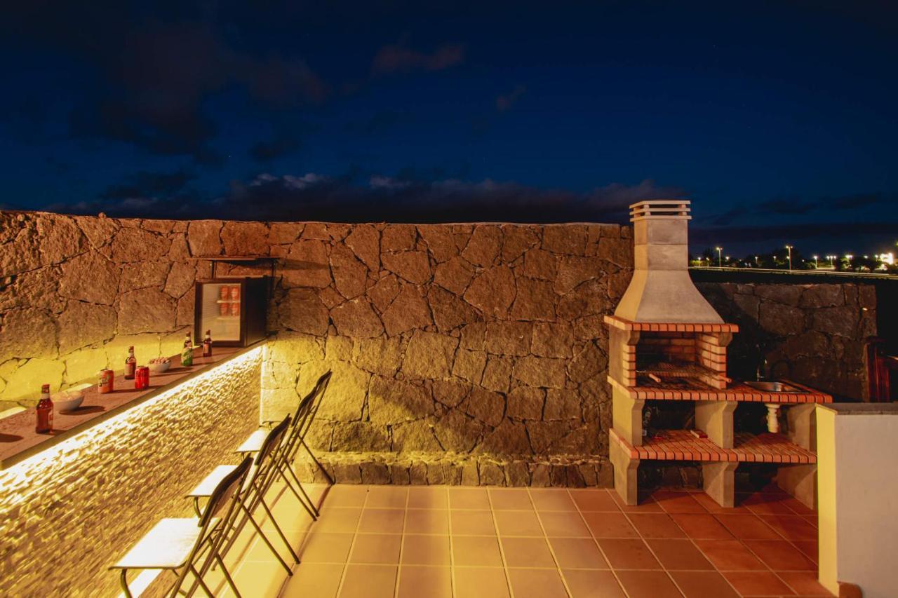 Villa Vista Reina - Luxury 6 Bedroom - Heated Pool- Views - Pool Table - Vista Lobos - Playa Blanca Екстер'єр фото